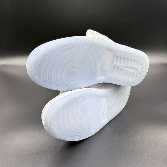 Wmns Air Jordan 1 Mid 'Wolf Grey Aluminum' - Picture 8 of 10